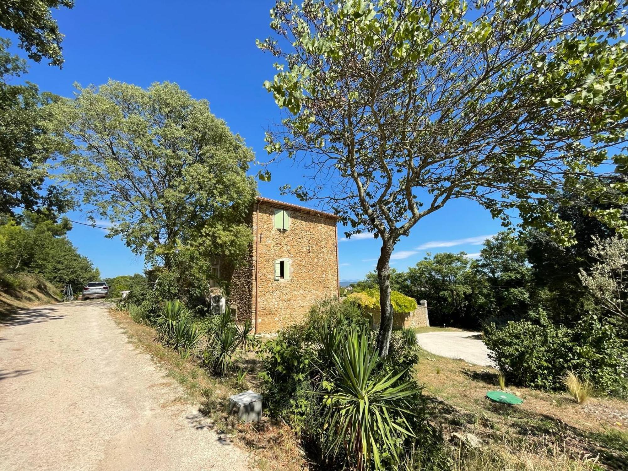 Les Yourtes De Provence Bed & Breakfast Saint-Paulet-de-Caisson Exterior photo